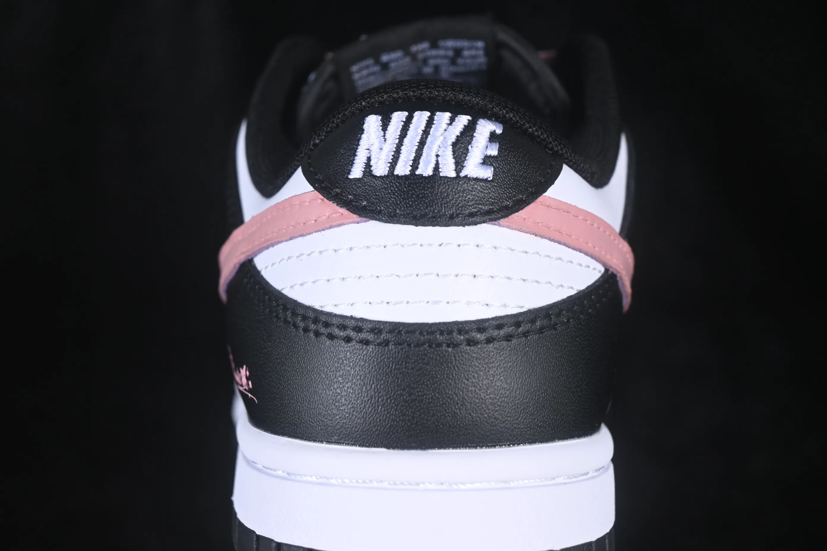 All categories Nk SB Dunk series Nk SB Dunk Low low-top sneakers Nike SB Dunk Low black pink low-top casual sneakers DD1391-100